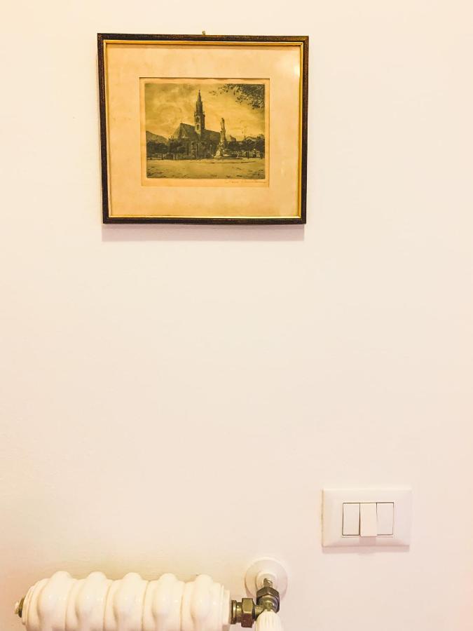 Cozy City Center Apartment Bolzano Luaran gambar