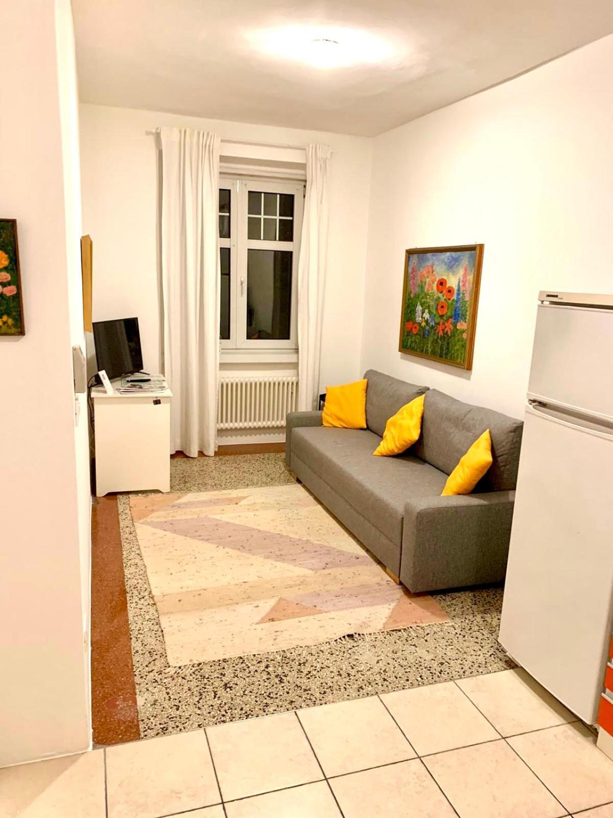 Cozy City Center Apartment Bolzano Luaran gambar